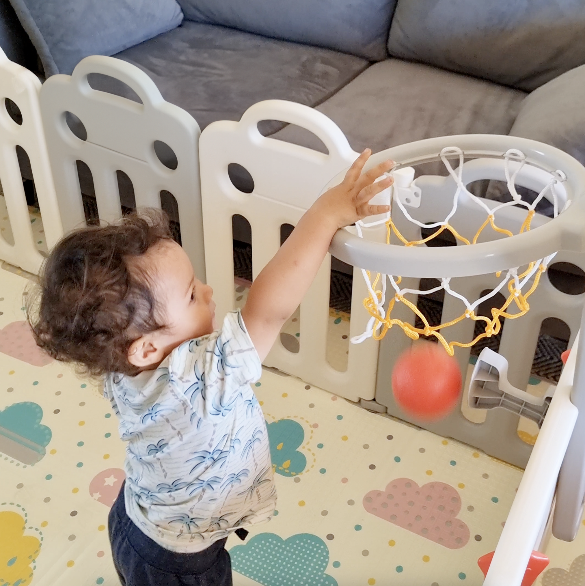 Aquí encontrarás los mejores corrales plegables para tu hijo, fáciles de armar, ajustes seguros, plegables y suaves bordes que les brindará la seguridad necesaria para una entretención sin preocupaciones.