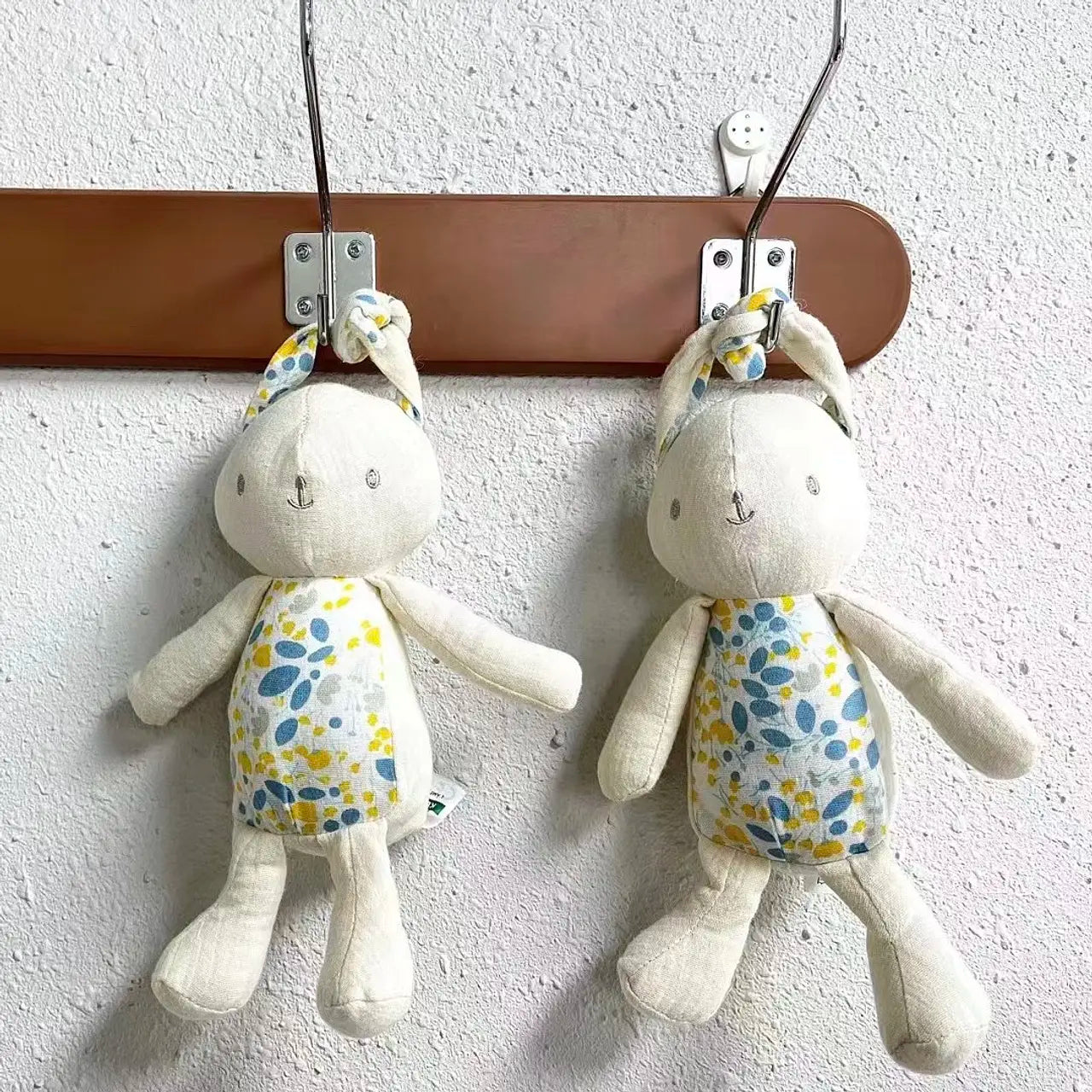 Peluche de apego dineño conejito