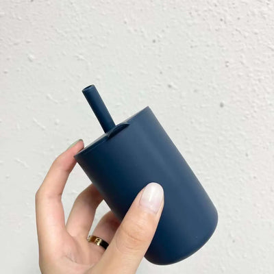 Vaso Silicona con Tapa y Bombilla Liso (aleatorio)