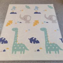 alfombra antigolpes de dinosaurios
